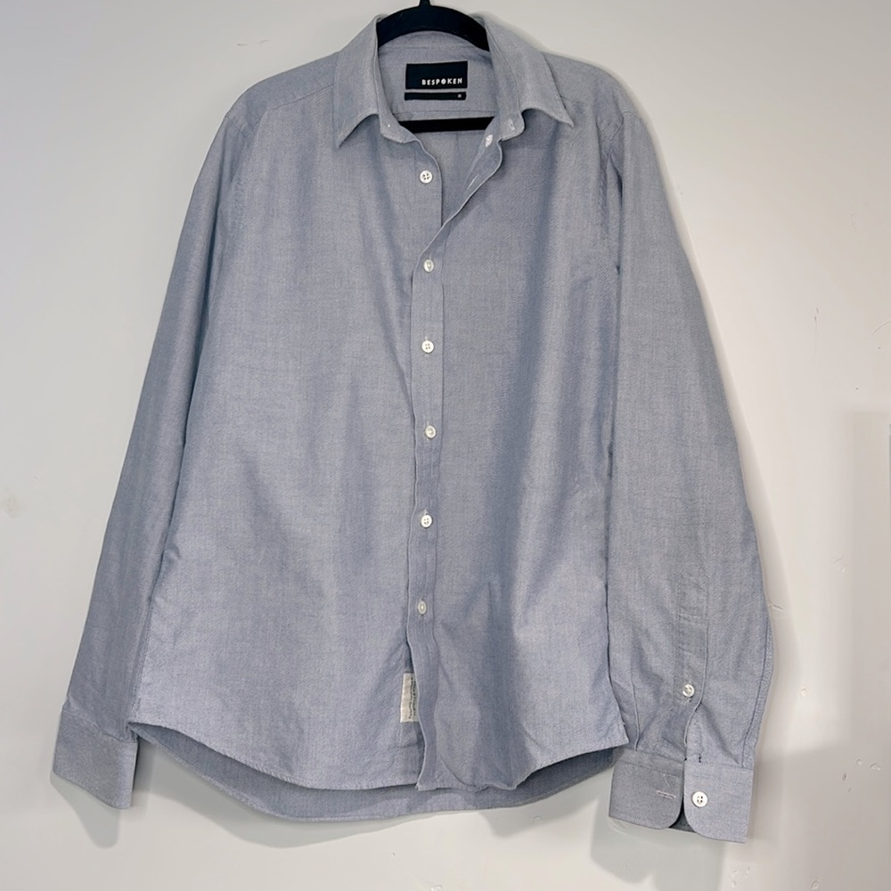 Bespoken Men's Pale Blue Long Sleeve Button Up Shirt Size M